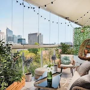 Apartament Luxury 2-bedroom Penthouse Skyline 15m Terrace, Garage, Gym, Rooftop & Only 500 M To Metro, Warszawa